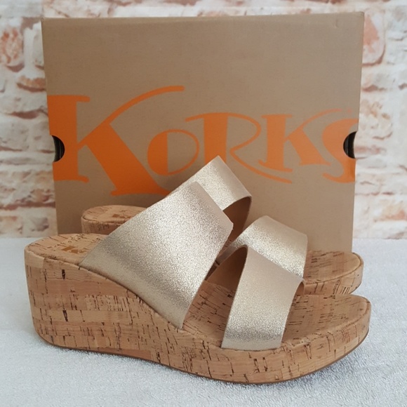 korks deltona wedge sandal